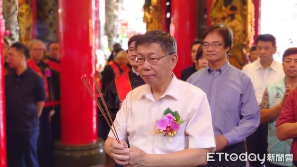 ▲▼柯文哲出席松山慈祐宮-天上聖母重陽飛昇1032年三獻大典。（圖／記者徐斌慎攝）