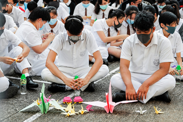 ▲香港學生參與示威抗議。（圖／路透社）