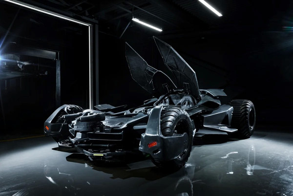 2,600萬元讓你化身DC英雄蝙蝠俠　502匹蝙蝠車還有超強防彈功能（圖／翻攝自Carscoops）