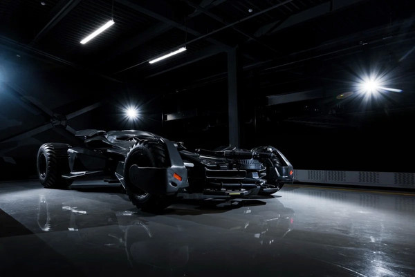 2,600萬元讓你化身DC英雄蝙蝠俠　502匹蝙蝠車還有超強防彈功能（圖／翻攝自Carscoops）