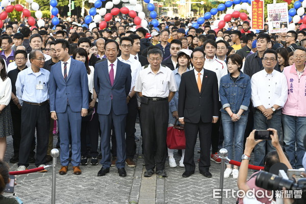 ▲▼北市府慶祝中華民國108年國慶，柯文哲、郭台銘、宋楚瑜。（圖／記者湯興漢攝）