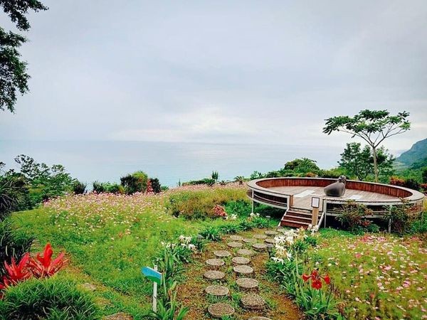 ▲台東秘境餐廳－星龍花園。（圖／跟著愛莉玩樂趣提供）