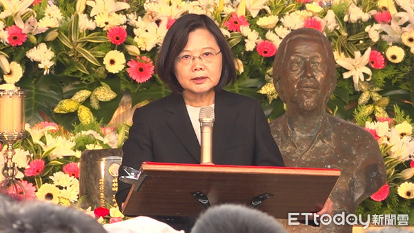感謝史明對台灣民主的貢獻　蔡英文：我會帶著叮囑勇敢走下去 | ETtod