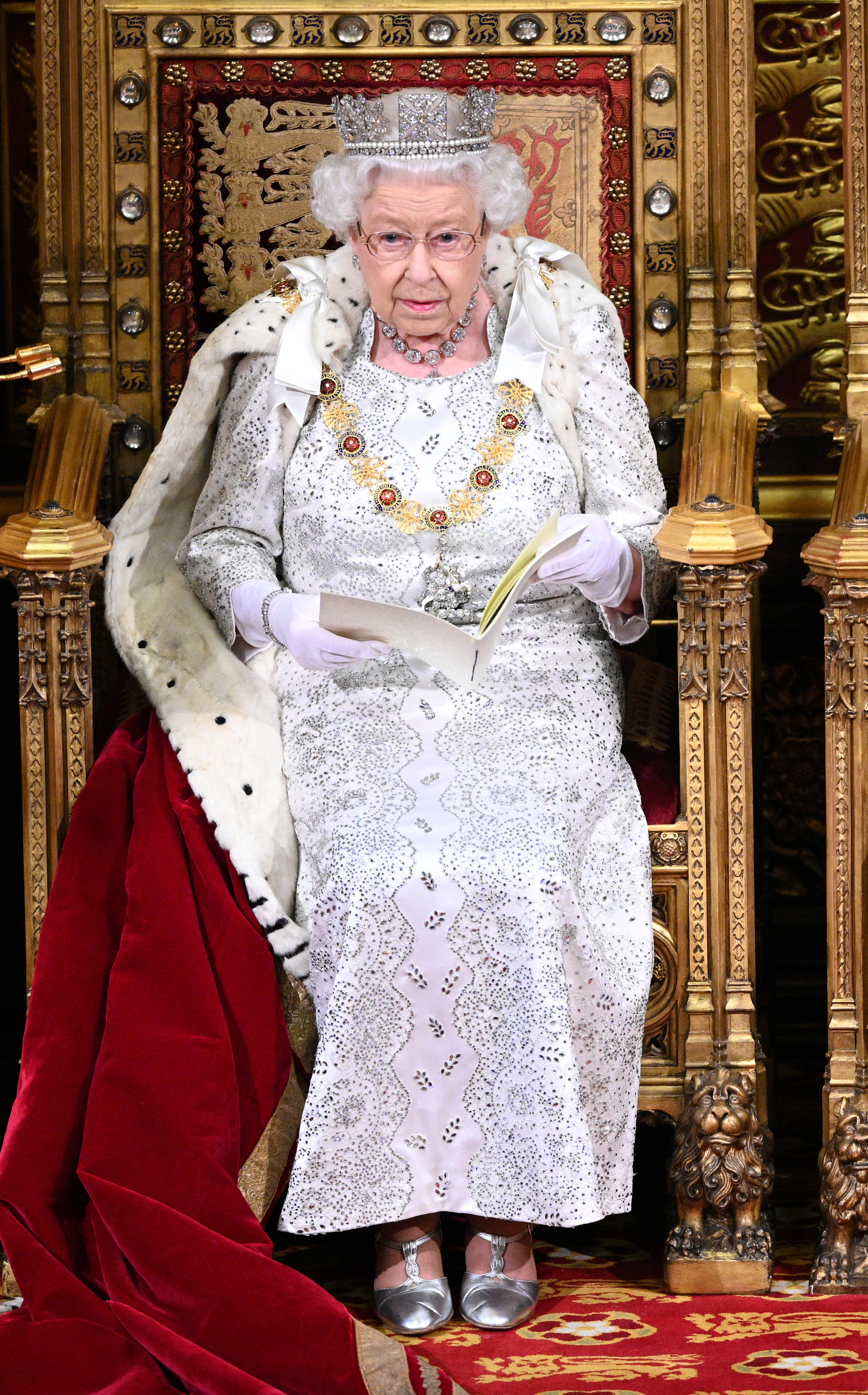 ▲▼英國女王伊莉莎白二世（Queen Elizabeth II）發表「御座致辭」，宣告開議。（圖／路透）