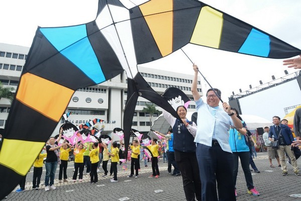 ▲2019桃園國際風箏節，首創空中劇場，難得一見！（圖／市府提供）