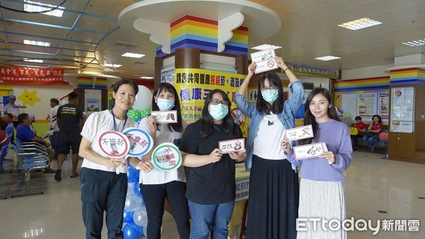 ▲屏東縣東港安泰醫院鼓勵病人建立正確就醫觀念，推出「病安週」活動，減少醫病間的溝通不良。            。（圖／記者陳崑福翻攝）