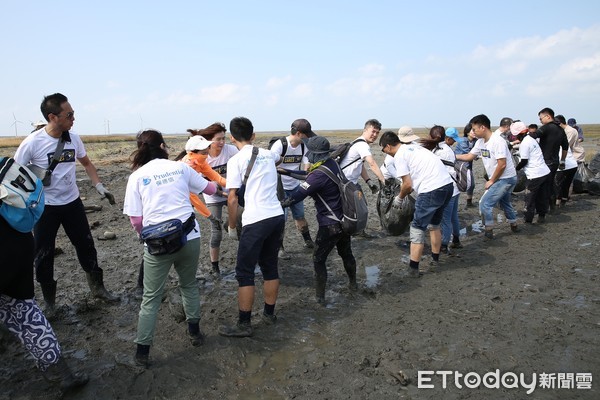 ▲保德信人壽19日在北中南各地同步舉辦「國際奉獻日」。（圖／保德信人壽提供）