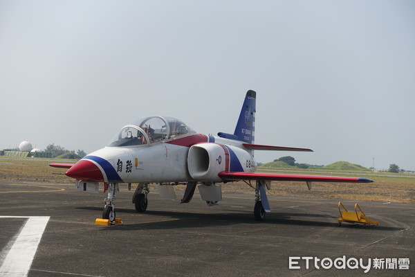 ▲空軍第一聯隊台南基地營區陳展32項精銳武器裝備，令人大開眼。（圖／記者林悅翻攝，下同）