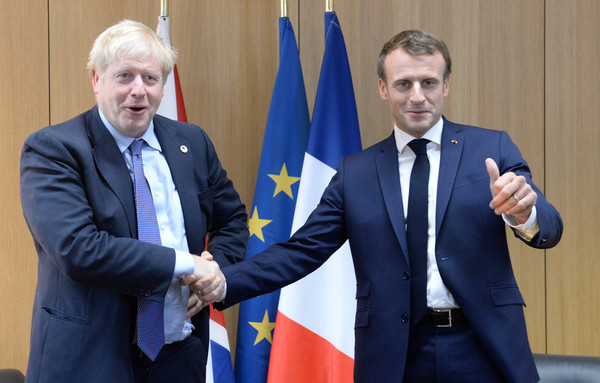 ▲▼英國首相強生與法國總統馬克宏。（圖／路透）