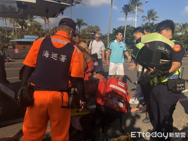 ▲墾丁海域22日下午再傳遊客海上戲水溺水意外，海巡呼籲注意水域活動安全。（圖／記者陳崑福翻攝）