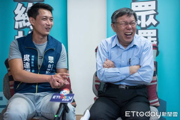 ▲台北市長柯文哲、立委參選人吳達偉專訪。（圖／記者林敬旻攝）