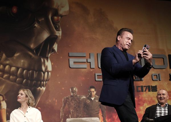 ▲▼阿諾史瓦辛格21日在南韓首爾為《魔鬼終結者：黑暗宿命》（魔鬼終結者6，Terminator: Dark Fate）舉辦媒體記者會。（圖／路透）