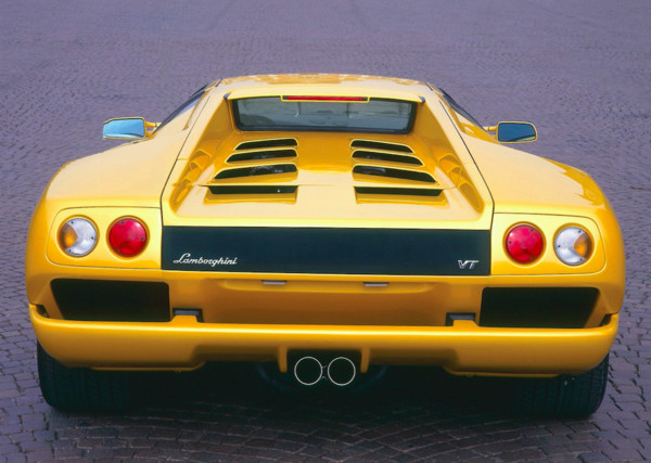 ▲2001 Lamborghini Diablo跑車。（圖／翻攝自Lamborghini）