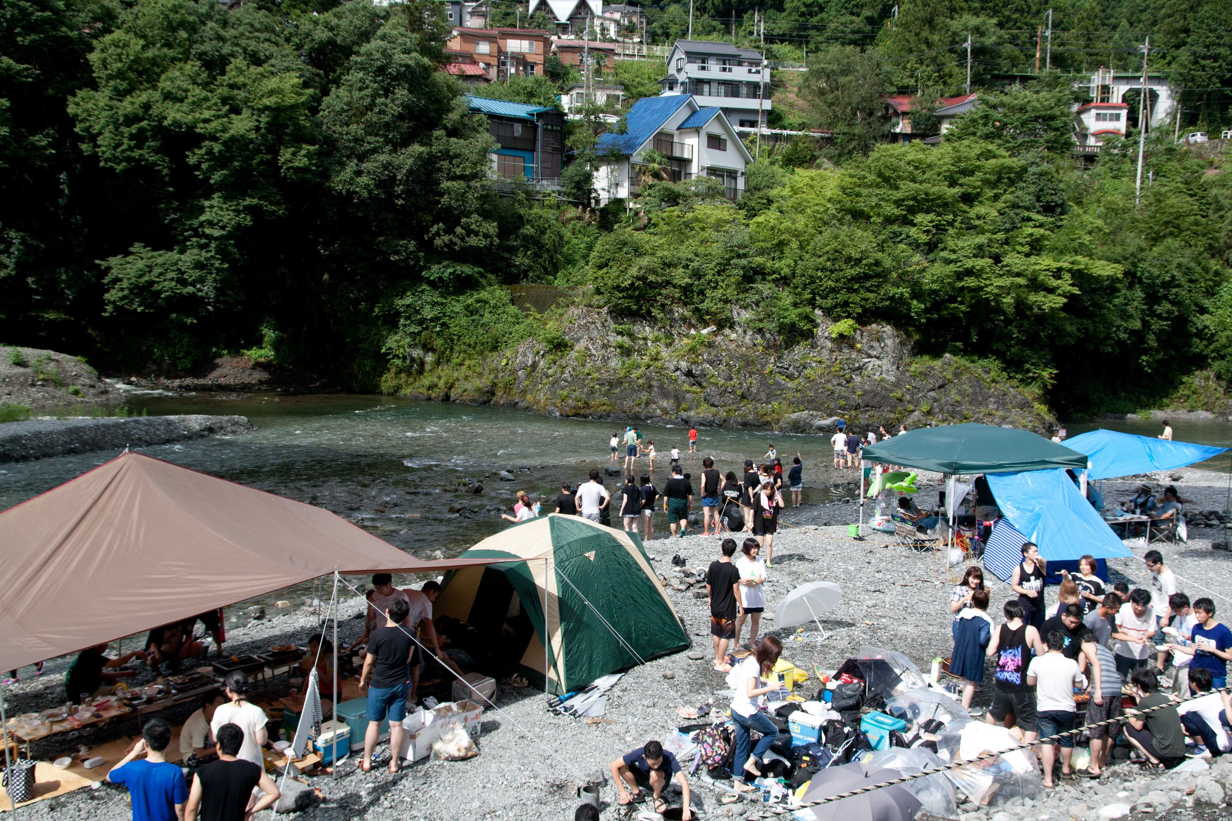 ▲日本團體露營聚會。（圖／魚漿先生提供，請勿隨意翻拍，以免侵權。）