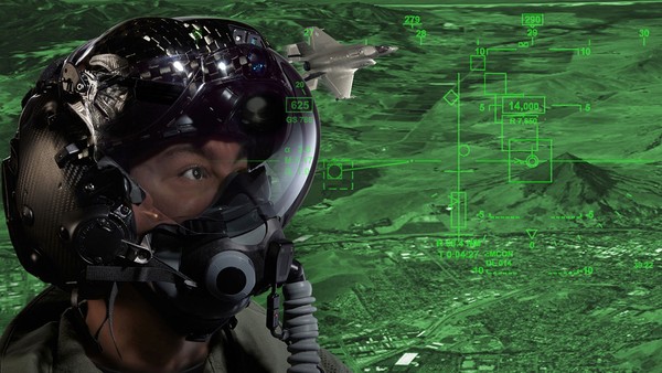 ▲▼F-35頭盔內抬頭顯示屏幕能提供各種戰場訊息與敵友動態。（圖／翻攝自Rockwell Collins官網）