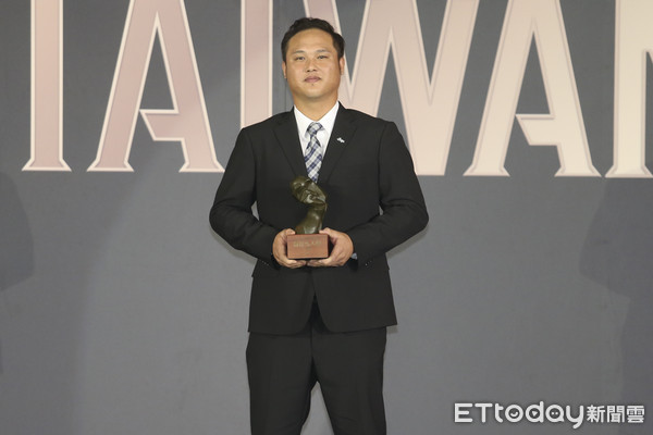 ▲▼2019中華職棒年度頒獎典禮-最佳九人陳俊秀。（圖／記者黃克翔攝）