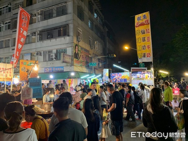 ▲▼高雄勞工夜市          。（圖／高市府經發局提供）