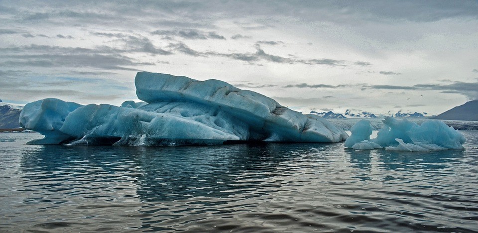 ▲全球暖化造成冰山融化。（圖／取自免費圖庫Pixabay）