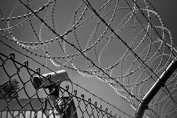 ▲▼監獄，鐵窗，受刑人，監視器。（圖／pixabay）