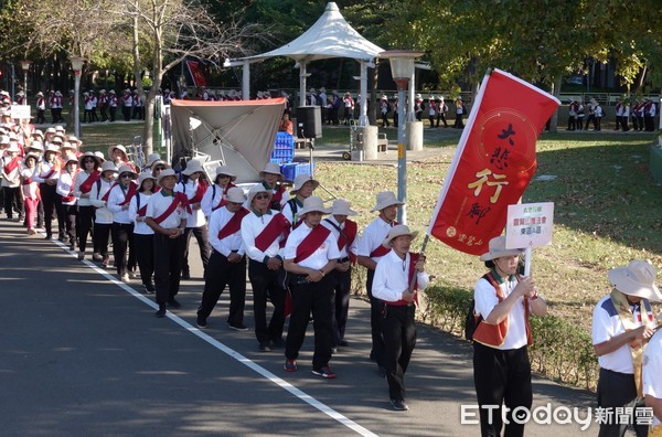 ▲「2019大悲行腳－幸福桃園 地球平安」活動，2日繞行桃園地區為台灣祈福。（圖／記者沈繼昌翻攝）