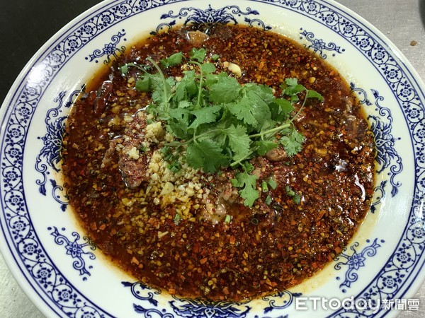 ▲▼鹽幫菜是四川省自貢市的特色美食。（圖／記者鄭思楠攝）