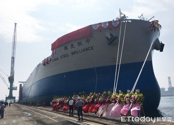 ▲台船公司為中鋼運通公司建造208,000載重噸原料專輪「中鋼光輝輪」。（圖／台船提供）