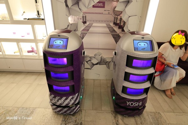 ▲新加坡YOTEL機器人直接送水到你房間！（圖／Mimi韓の旅行生活提供）