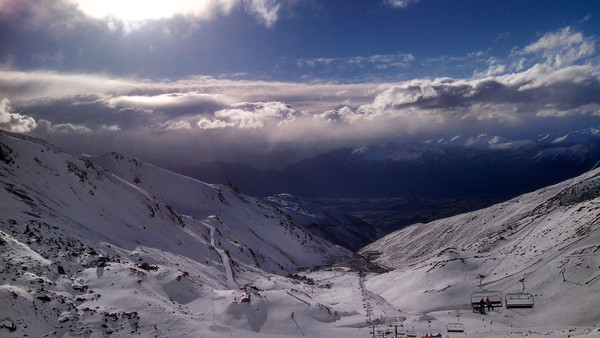 ▲▼紐西蘭皇后鎮,卓越山脈（The Remarkables）。（圖／達志影像／美聯社）