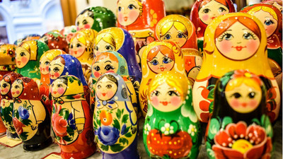 藏著超多故事！「俄羅斯娃娃」不只有少女形象　起源來自日本童玩