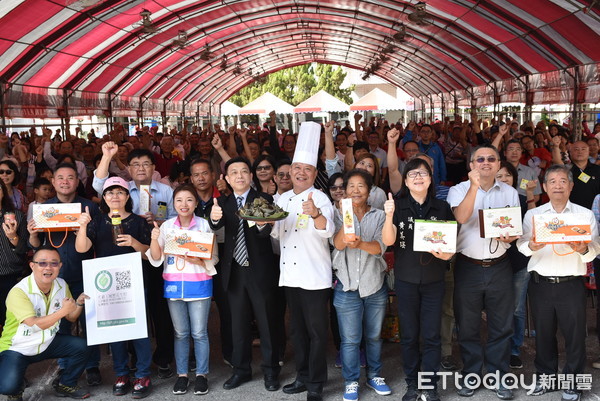 ▲虎尾鎮農會開發出全國第一顆履歷花生粽「虎霸王履歷花生粽」，括糯米、花生、香菇等皆採用產銷履歷驗証原料。（圖／記者蔡佩旻翻攝）