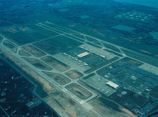 ▲▼桃園機場前身，40年前「桃園中正機場」樣貌。（圖／桃機提供）