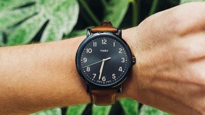 手錶也能當「指南針」用！2種方法在野外3秒定位…抱歉台灣不適用