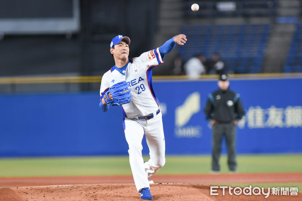 ▲12強棒球賽複賽，韓國隊投手金廣鉉。（圖／記者林敬旻攝）