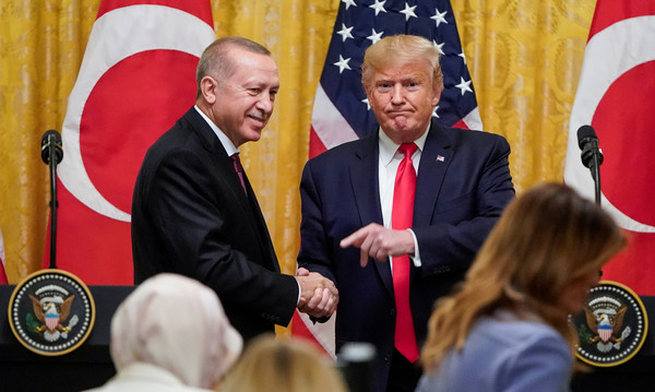 ▲▼美國總統川普（Donald Trump）在白宮會晤土耳其總統艾爾段（Tayyip Erdogan）。（圖／路透）
