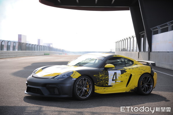 ▲保時捷在台發表718 Spyder、718 Cayman GT4。（圖／記者林鼎智攝）