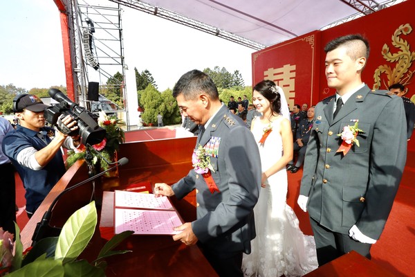 ▲▼陸軍司令部舉行「民國108年官兵聯合婚禮」。（圖／陸軍司令部提供）