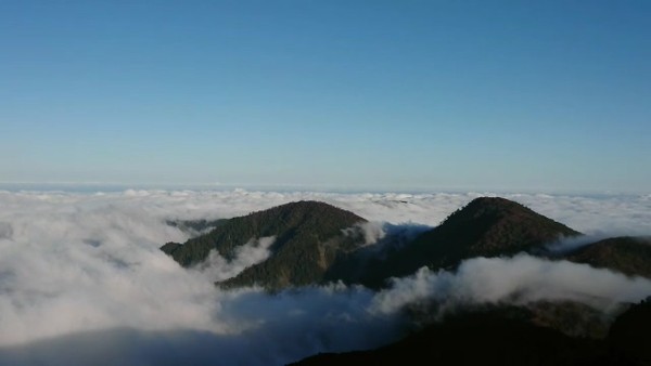 ▲▼太平山氣勢磅礡雲瀑美景。（圖／太平山莊提供，下同）