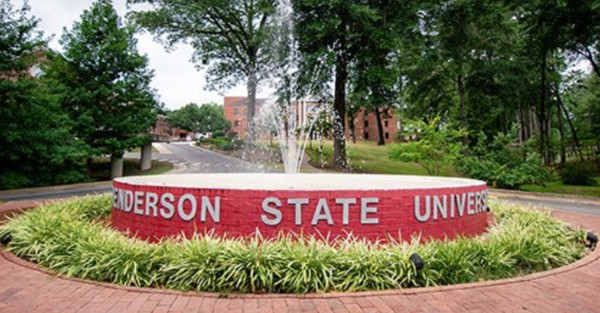 ▲美國阿肯色州（Arkansas）漢德森州立大學（Henderson State University）。（圖／翻攝Twitter@HendersonStateU）