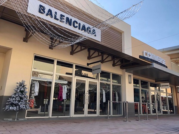 ▲BALENCIAGA Outlet。（圖／翻攝華泰名品城粉絲團）