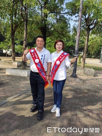 ▲國民黨第二選區立委參選人李武龍，11月18日與國民黨台南市其他選區參選人，一起完成參選登記，宣告戰鼓正式敲響。（圖／記者林悅翻攝，下同）