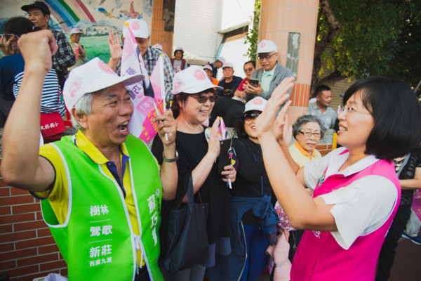 五千人擠爆會場 她用實際成績獲得眾人肯定！（圖／競選總部）