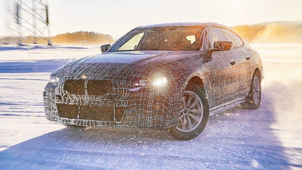 BMW电动房车i4直逼超跑级530匹最大马力　内建全新第5代eDrive电能科技（图／翻摄自BMW）