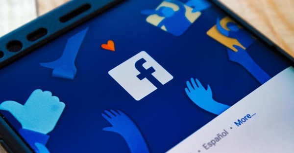 臉書配合新加坡「反假新聞法」　針對貼文發布「更正通知」 | ETtoda