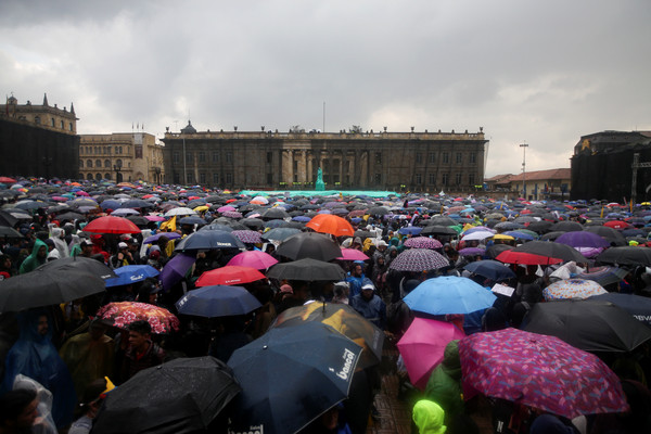 ▲哥倫比亞爆發全國性示威，圖為首都波哥大（Bogotá）2019年11月21日的示威情況。（圖／路透）
