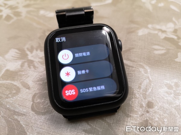 ▲ apple watch的自動求救電話讓消防勤指中心相當困擾             。（圖／記者吳奕靖攝）