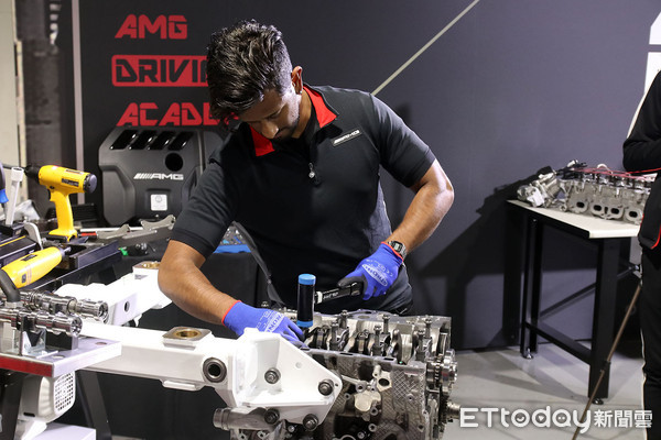 ▲1268萬！賓士「AMG GT R PRO」限量7台　最強鋼砲45 S同步登台。（圖／記者張慶輝攝）