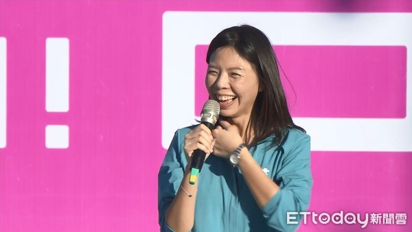 ▲▼蔡英文總統連任台中市競選總部成立大會，洪慈庸致詞。（圖／記者黃國霖攝）