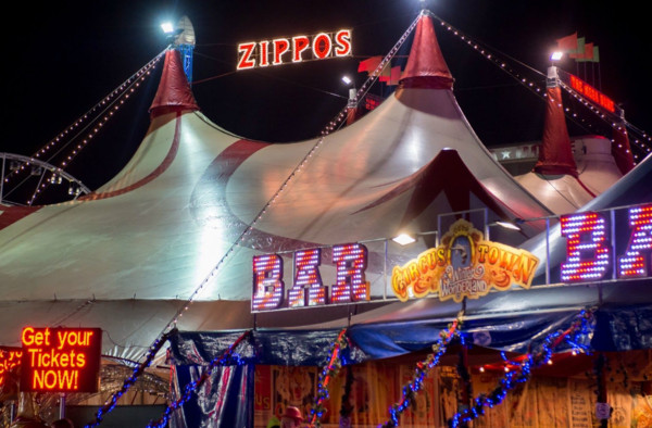 ▲▼ 英國知名馬戲團Zippos Christmas Circus來到倫敦海德公園（Hyde Park）表演，卻發生意外。（圖／翻攝自推特@ZipposCircus）