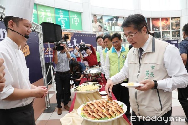 ▲「2019台南牛肉節－食在台南」活動，11月30登場，台南市長黃偉哲請民眾來永康探索公園「牛」一下。（圖／記者林悅翻攝，下同）