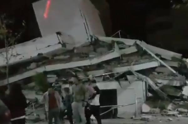 ▲▼ 阿爾巴尼亞首都地拉那（Tirana）當地26日凌晨3時54分發生規模6.4地震 。（圖／翻攝自推特@KKarabolli）